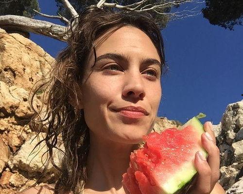 娱乐圈吃瓜小羊